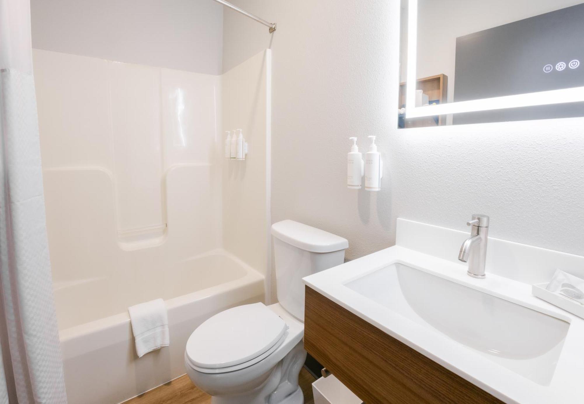 Microtel Inn & Suites Springville Ngoại thất bức ảnh